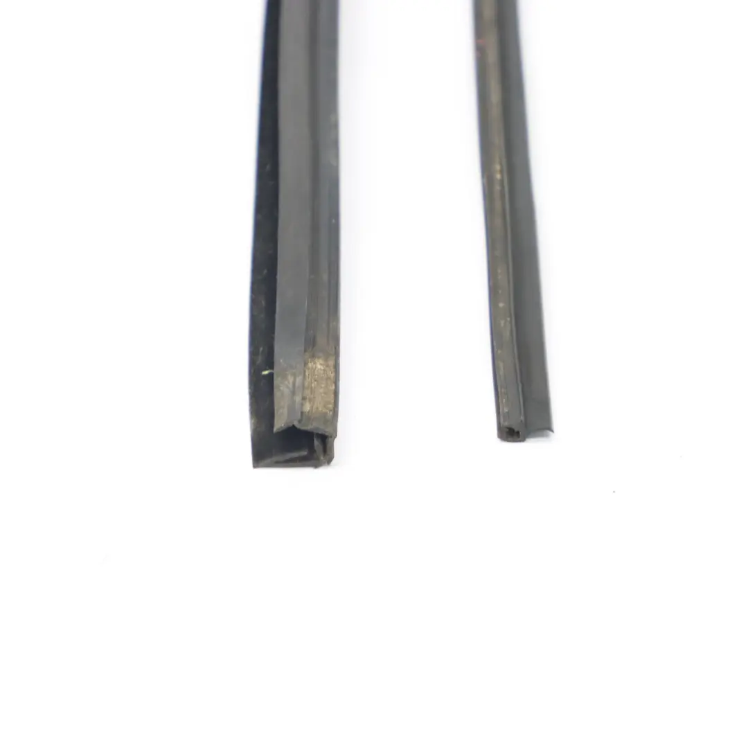 Ford Galaxy Fenster dichtung Tür hinten rechts Abdichtung Gummi - SKU 6M21R25824AR - Teilenummer 6M21R25824AR