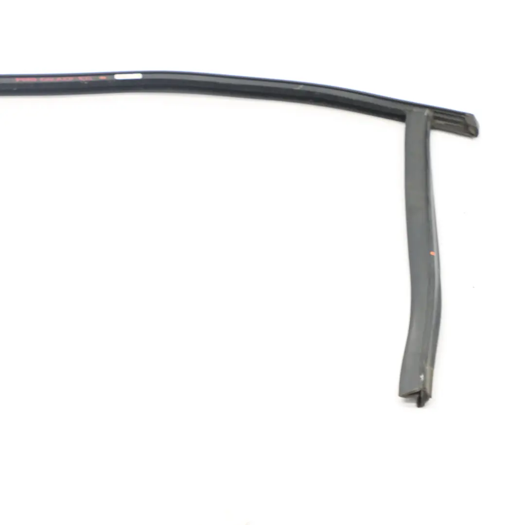 Junta Ventana Puerta Trasera Derecha Goma Sellado para Ford Galaxy con número de pieza 6M21R25824AR Ford Galaxy Junta Ventana Puerta Trasera Derecha Goma Sellado - SKU 6M21R25824AR - Número de pieza 6M21R25824AR