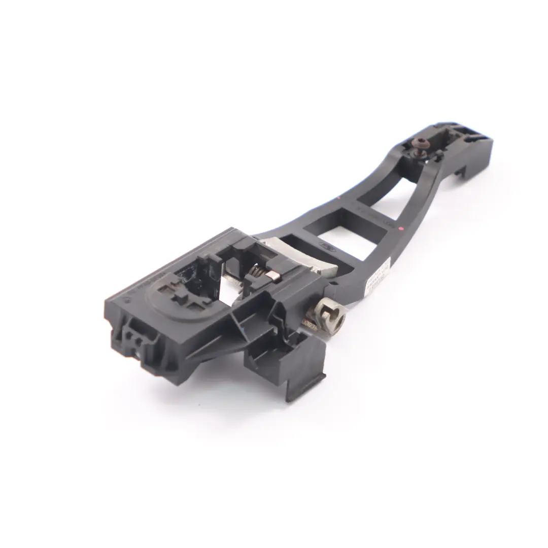 MK4 Galaxy Door Handle Base Front Right O/S Bracket to Ford Mondeo with Part number 6M21U224A36BF Ford Mondeo MK4 Galaxy Door Handle Base Front Right O/S Bracket - SKU 6M21U224A36BF - Part number 6M21U224A36BF