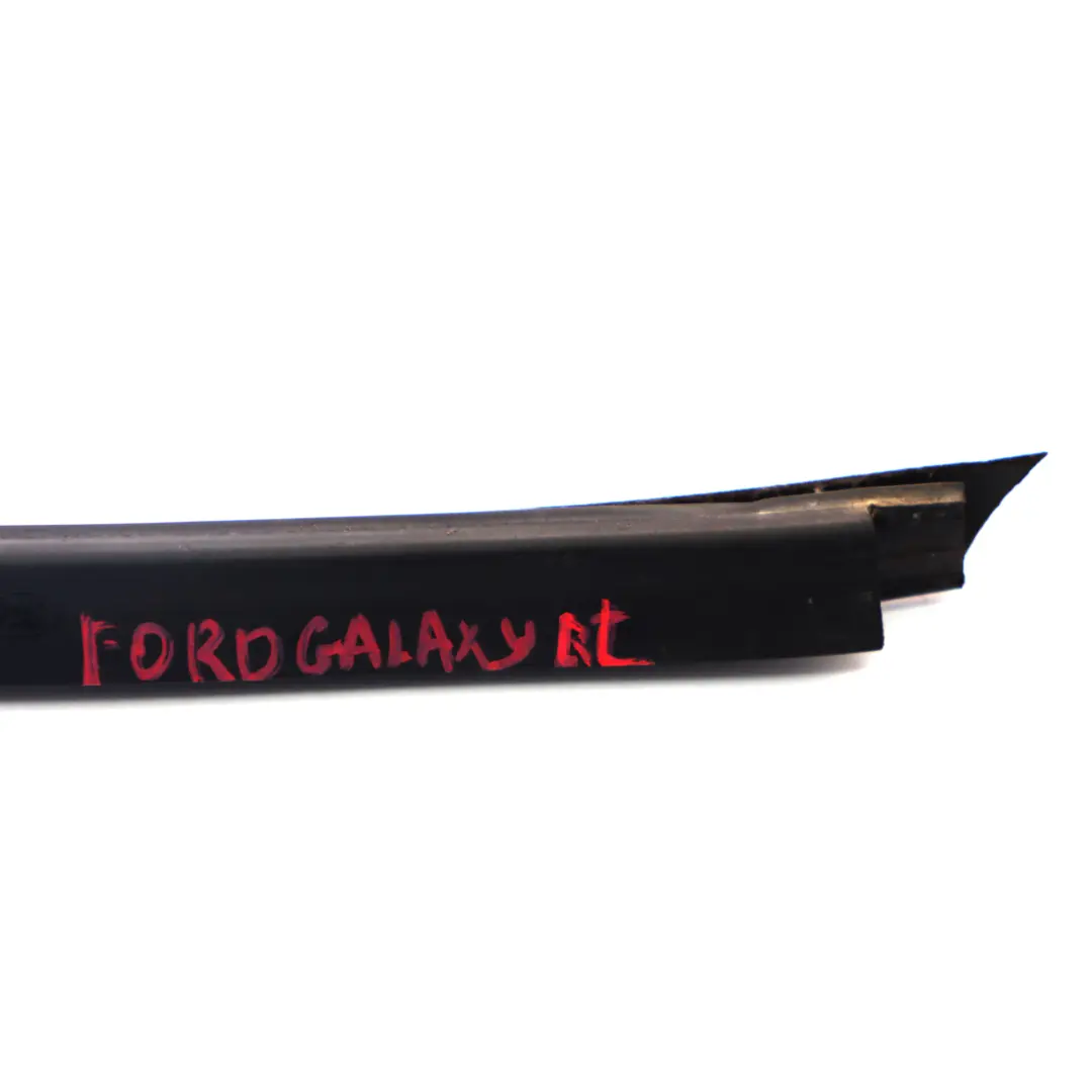 Ford Galaxy Listwa Przyszybowa Tylna Lewa Wewnętrzna Uszczelka - SKU 6M21U25861AH - Numer Części 6M21U25861AH
