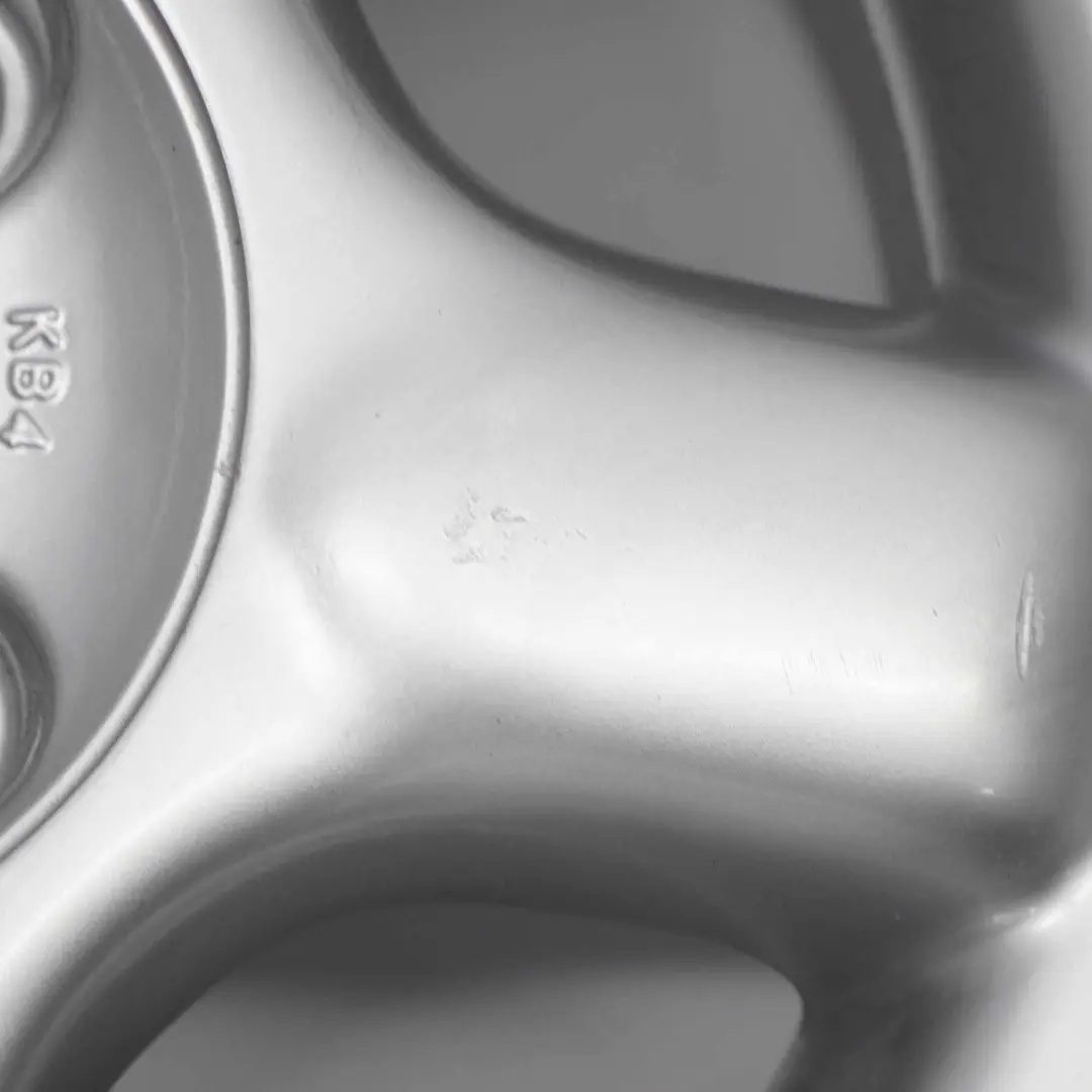 6N Jante argentée en alliage 14" ET:43 6J pour VW Volkswagen Polo à propos du numéro de pièce 6N0601025D VW Volkswagen Polo 6N Jante argentée en alliage 14" ET:43 6J - SKU 6N0601025D-1 - Numéro de pièce 6N0601025D