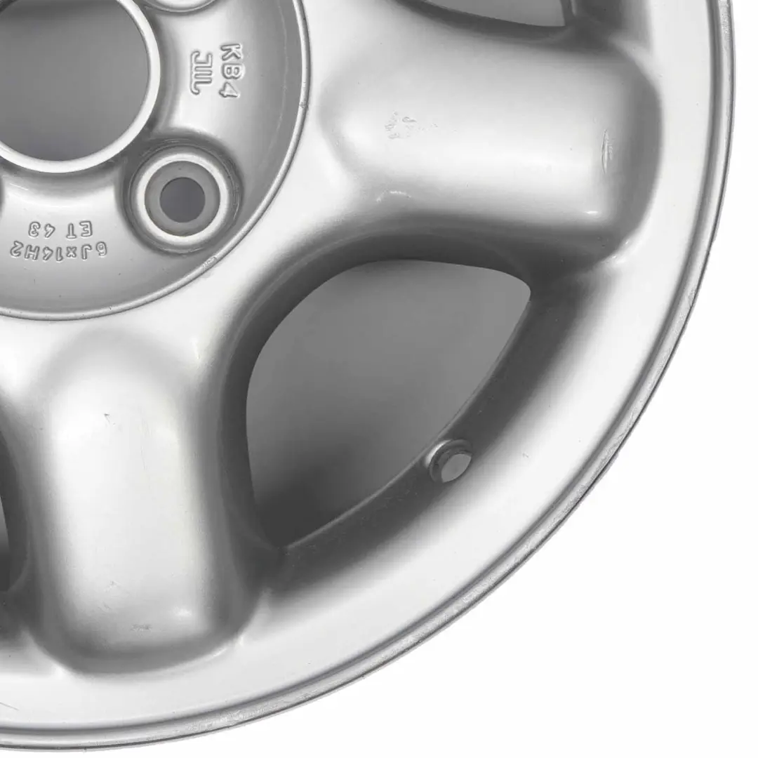 6N Silberne Leichtmetallfelge 14" ET:43 6J für VW Volkswagen Polo mit Teilenummer 6N0601025D VW Volkswagen Polo 6N Silberne Leichtmetallfelge 14" ET:43 6J - SKU 6N0601025D-1 - Teilenummer 6N0601025D