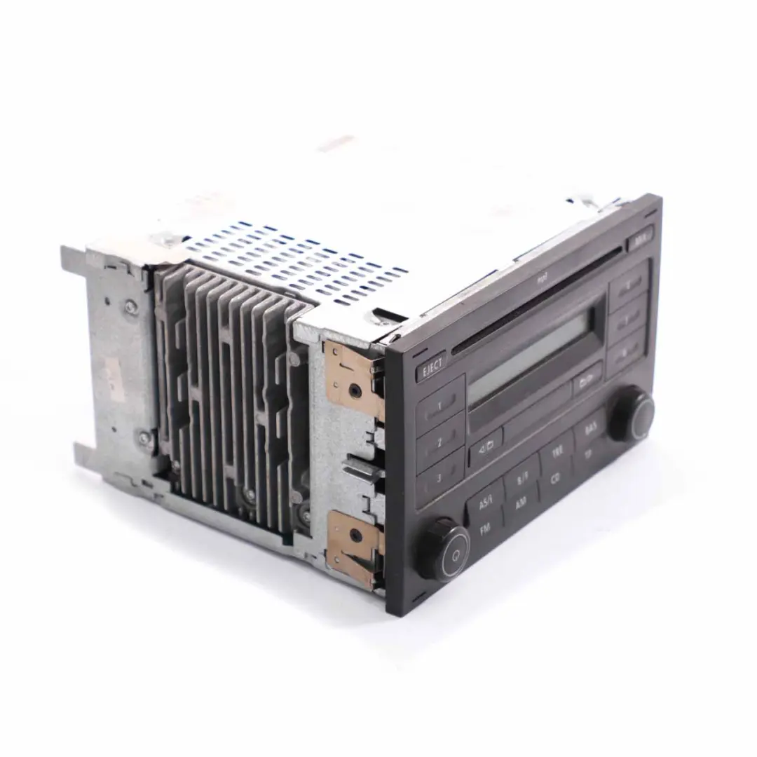 Radio CD Spieler Stereo Audio Hauptgerät für VW Volkswagen Polo 4 9N mit Teilenummer 6Q0035152D VW Volkswagen Polo 4 9N Radio CD Spieler Stereo Audio Hauptgerät - SKU 6Q0035152D - Teilenummer 6Q0035152D