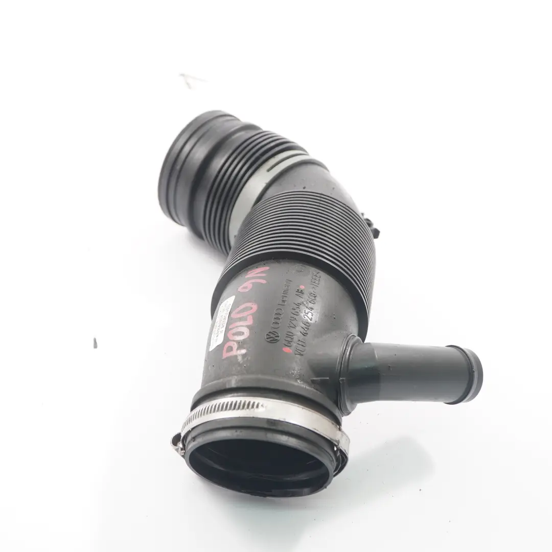VW Volkswagen Polo 4 9N 1.4 TDI Diesel Air Intake Hose Pipe Line - SKU 6Q0129654AB - Part number 6Q0129654AB