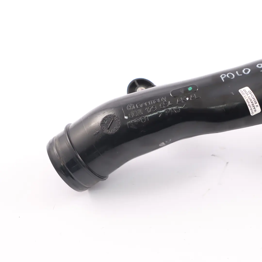 Rura Intercoolera Powietrza Doładowanego do Volkswagen Polo 4 9N 1.4 TDI o numerze 6Q0129654AK Volkswagen Polo 4 9N 1.4 TDI Rura Intercoolera Powietrza Doładowanego - SKU 6Q0129654AK - Numer Części 6Q0129654AK