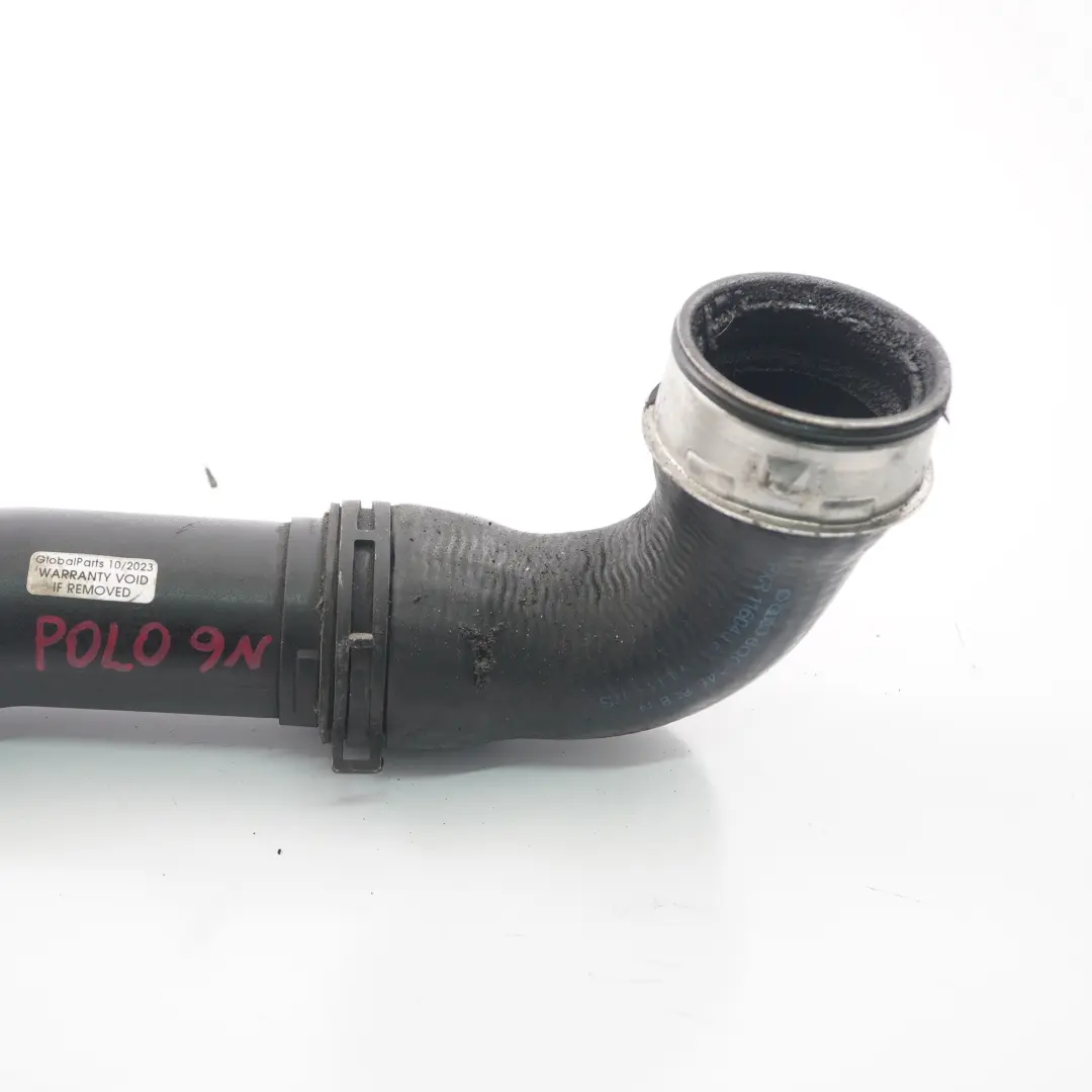 Tubo admisión aire intercooler para VW Volkswagen Polo 4 9N 1.4 TDI con número de pieza 6Q0145770AE VW Volkswagen Polo 4 9N 1.4 TDI Tubo admisión aire intercooler - SKU 6Q0145770AE - Número de pieza 6Q0145770AE