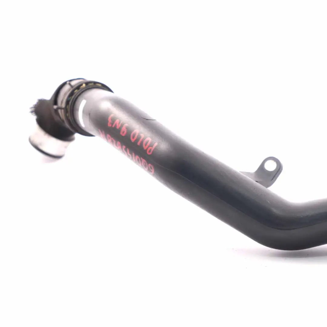 VW Polo 4 9N3 1.4 TDI Tuyau de charge d'air de l'intercooler - SKU 6Q0145828R - Numéro de pièce 6Q0145828R