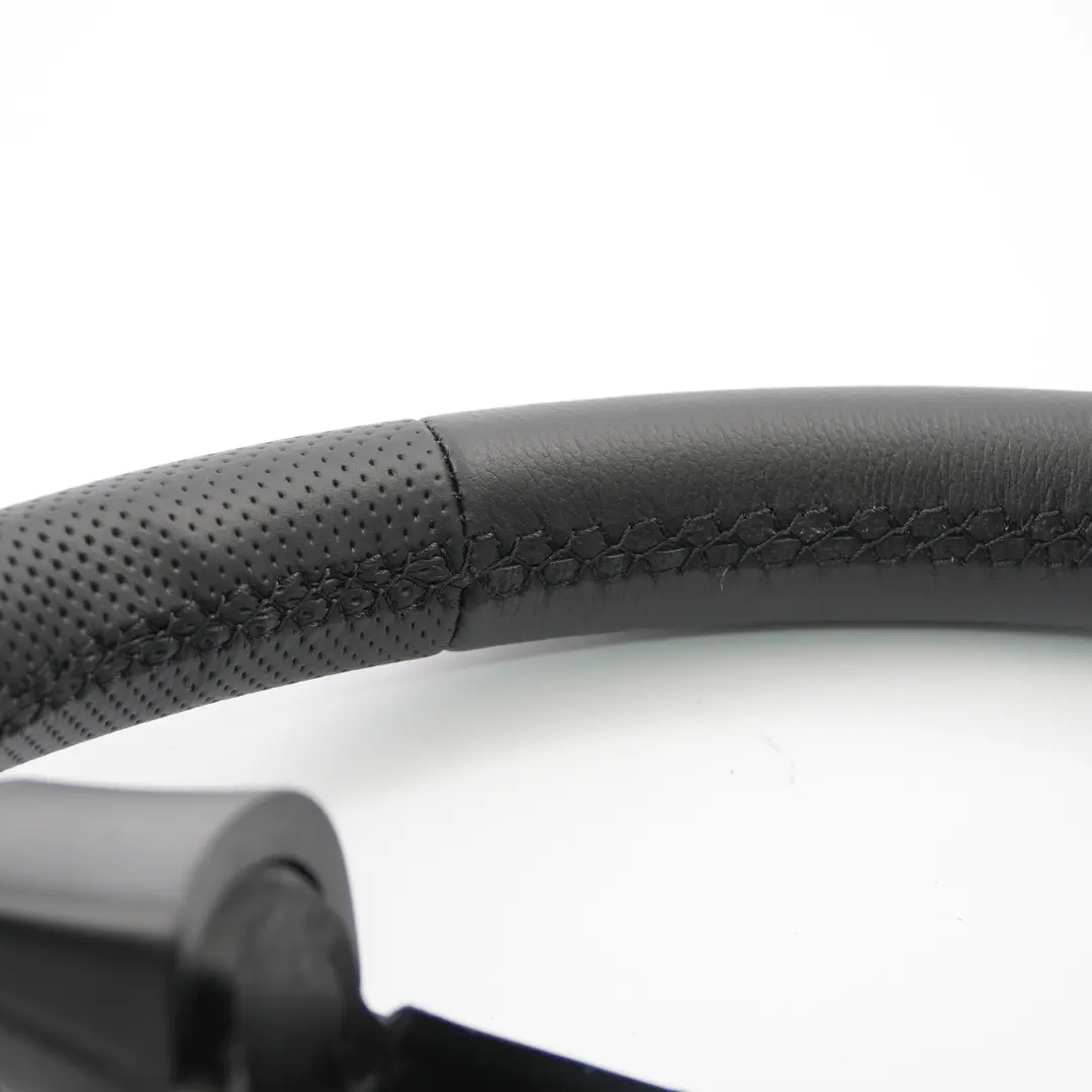 Kierownica NOWA Czarna Skóra do VW Volkswagen Polo IV 9N o numerze 6Q0419091AA VW Volkswagen Polo IV 9N Kierownica NOWA Czarna Skóra - SKU 6Q0419091AA-1 - Numer Części 6Q0419091AA