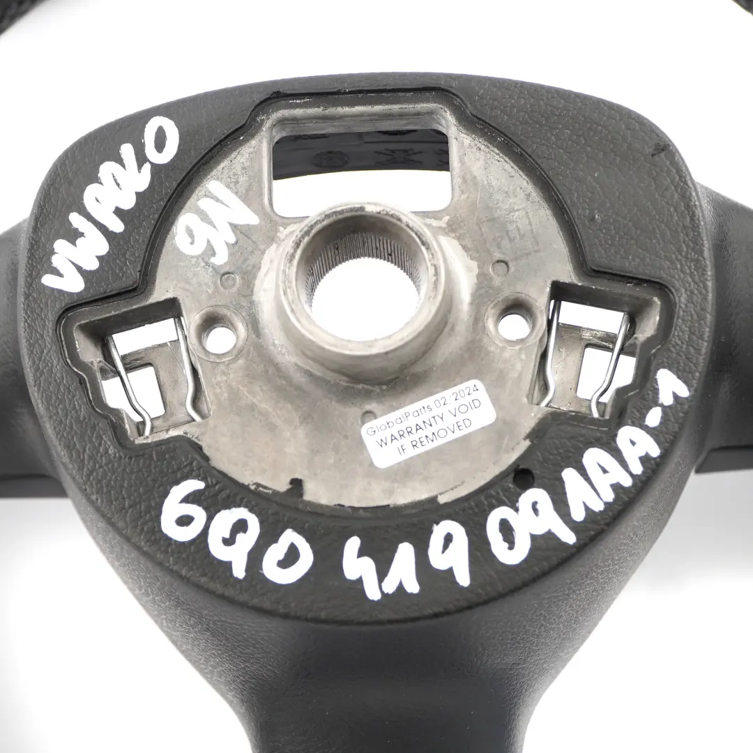 NUEVO Volante de cuero negro para VW Volkswagen Polo IV 9N con número de pieza 6Q0419091AA VW Volkswagen Polo IV 9N NUEVO Volante de cuero negro - SKU 6Q0419091AA-1 - Número de pieza 6Q0419091AA