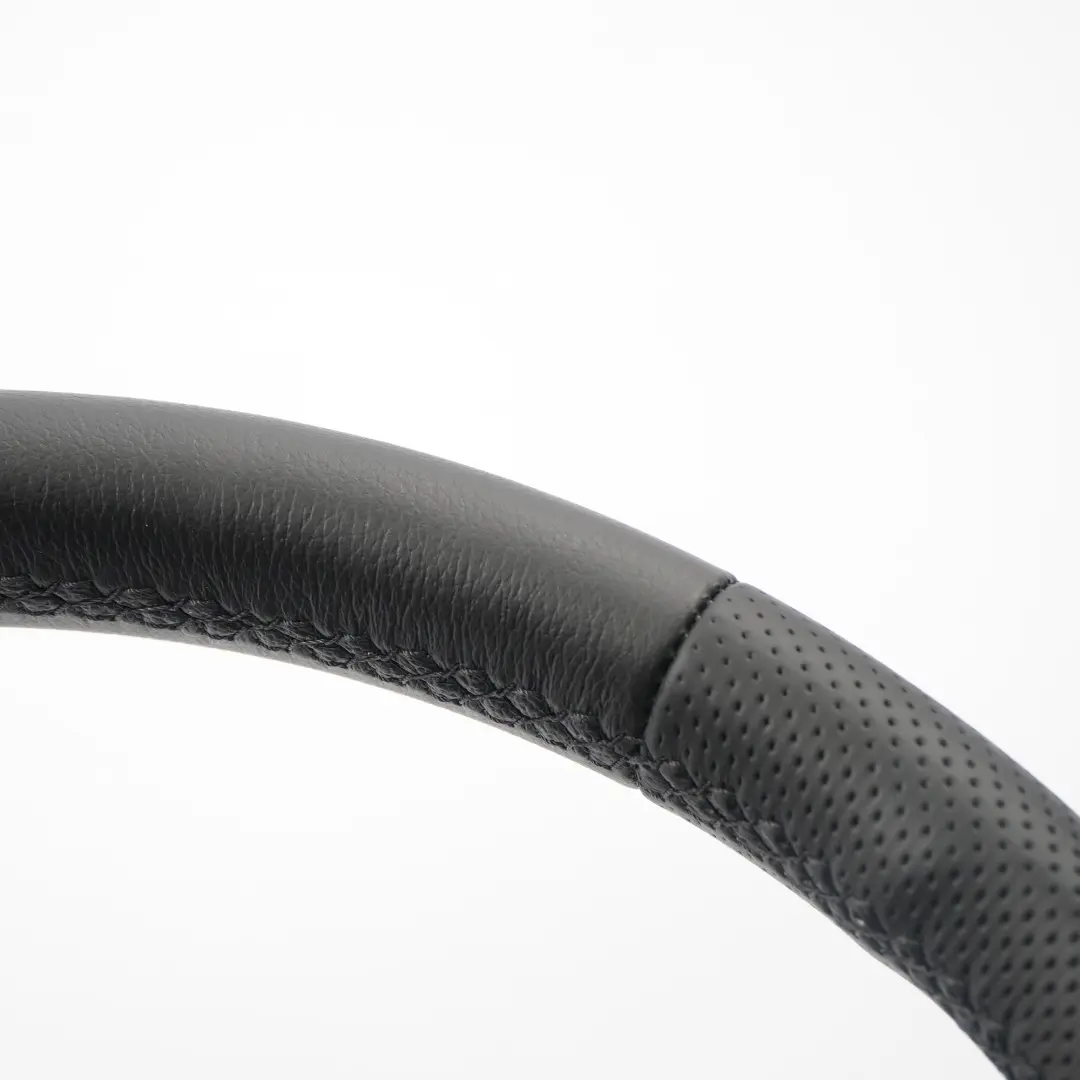 NUOVO Volante in pelle nera per VW Volkswagen Polo IV 9N con numero di parte 6Q0419091AA VW Volkswagen Polo IV 9N NUOVO Volante in pelle nera - SKU 6Q0419091AA-1 - Numero di parte 6Q0419091AA