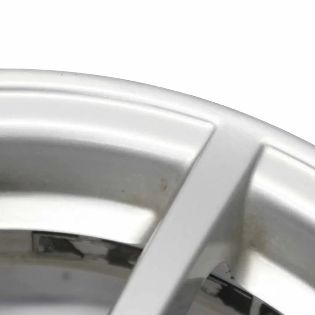 Jante argentée en alliage 14" ET:35 5J pour VW Volkswagen Polo 9N à propos du numéro de pièce 6Q0601025AC VW Volkswagen Polo 9N Jante argentée en alliage 14" ET:35 5J - SKU 6Q0601025AC-1 - Numéro de pièce 6Q0601025AC