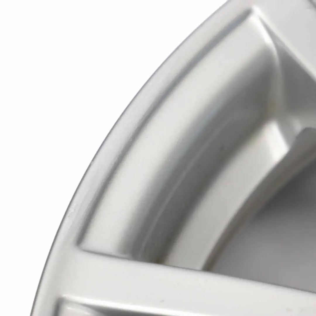 Jante argentée en alliage 14" ET:35 5J pour VW Volkswagen Polo 9N à propos du numéro de pièce 6Q0601025AC VW Volkswagen Polo 9N Jante argentée en alliage 14" ET:35 5J - SKU 6Q0601025AC-1 - Numéro de pièce 6Q0601025AC