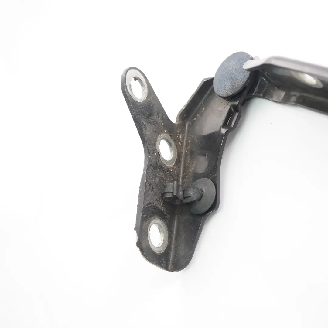 Cerniera cofano anteriore sinistra per Volkswagen VW Polo 9N con numero di parte 6Q0823301E Volkswagen VW Polo 9N Cerniera cofano anteriore sinistra - SKU 6Q0823301E - Numero di parte 6Q0823301E