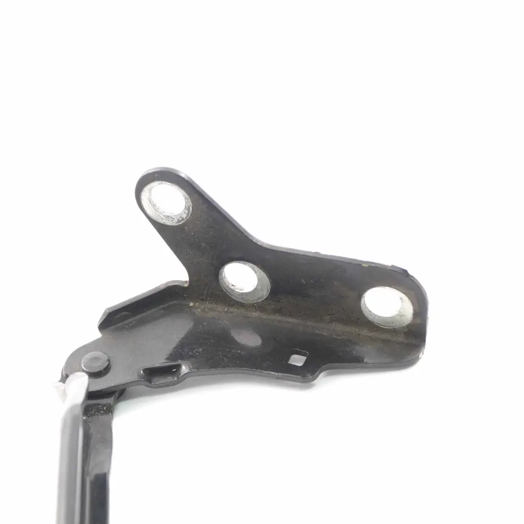 Zawias Maski Prawy do VW Volkswagen Polo 4 9N o numerze 6Q0823302B VW Volkswagen Polo 4 9N Zawias Maski Prawy - SKU 6Q0823302B - Numer Części 6Q0823302B