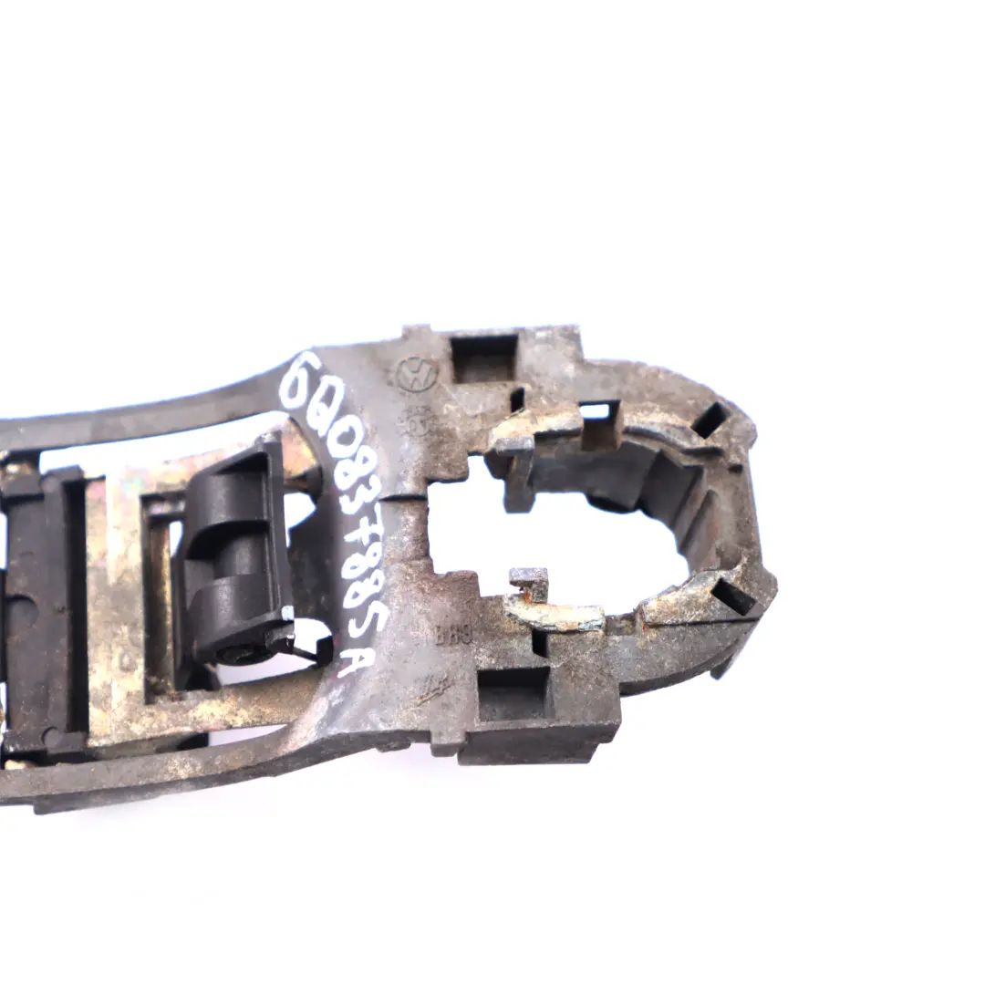 Volkswagen Seat Skoda Türgriffsockel Träger Vorne Links Rahmen - SKU 6Q0837885A - Teilenummer 6Q0837885A