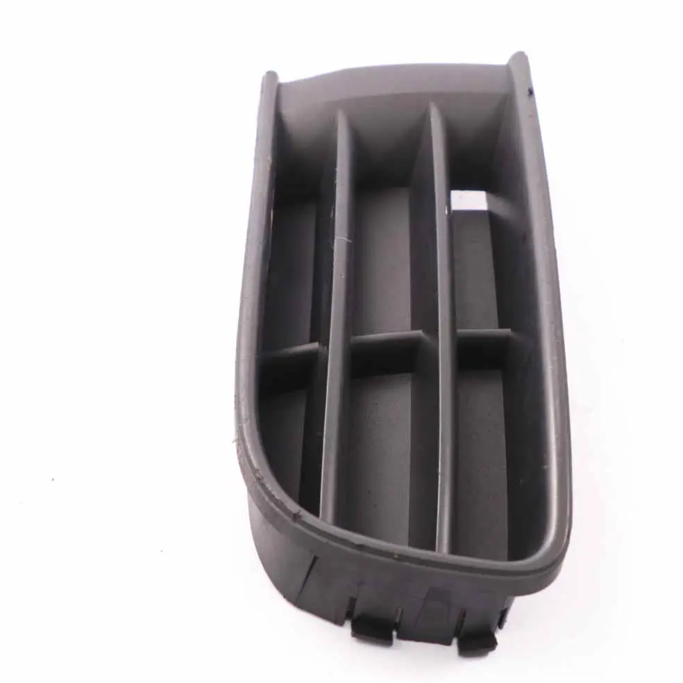 VW Volkswagen Polo 9N Garniture de grille de pare-chocs avant gauche - SKU 6Q0853665 - Numéro de pièce 6Q0853665
