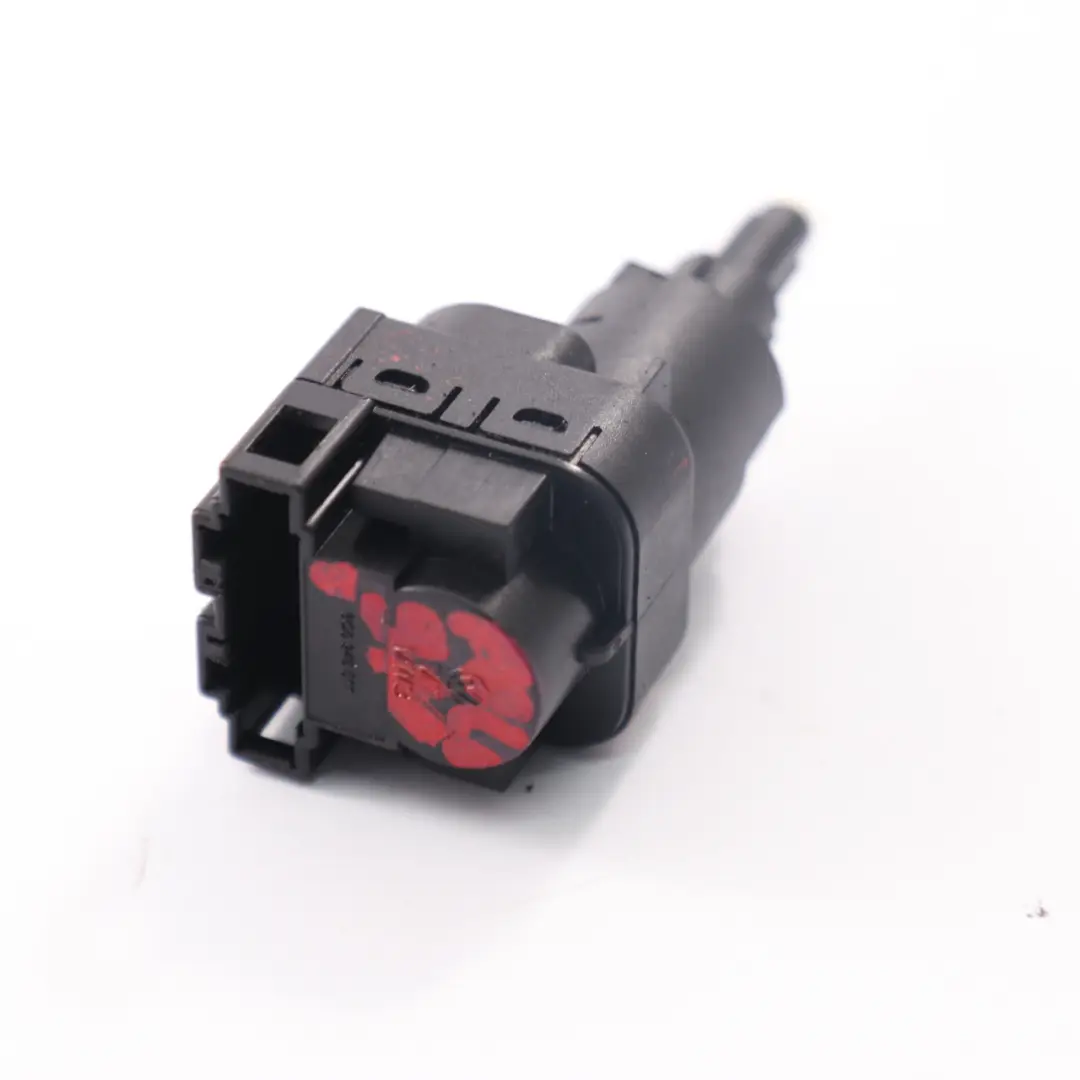Interruptor del sensor del pedal de la luz de freno para VW Polo 9N Seat con número de pieza 6Q0945511 VW Polo 9N Seat Interruptor del sensor del pedal de la luz de freno - SKU 6Q0945511 - Número de pieza 6Q0945511