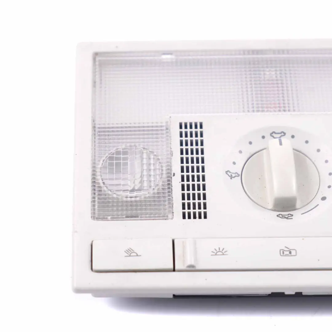 Luz de techo Luz de lectura delantera Panel interior Gris para VW Polo 4 9N con número de pieza 6Q0947105 VW Polo 4 9N Luz de techo Luz de lectura delantera Panel interior Gris - SKU 6Q0947105 - Número de pieza 6Q0947105