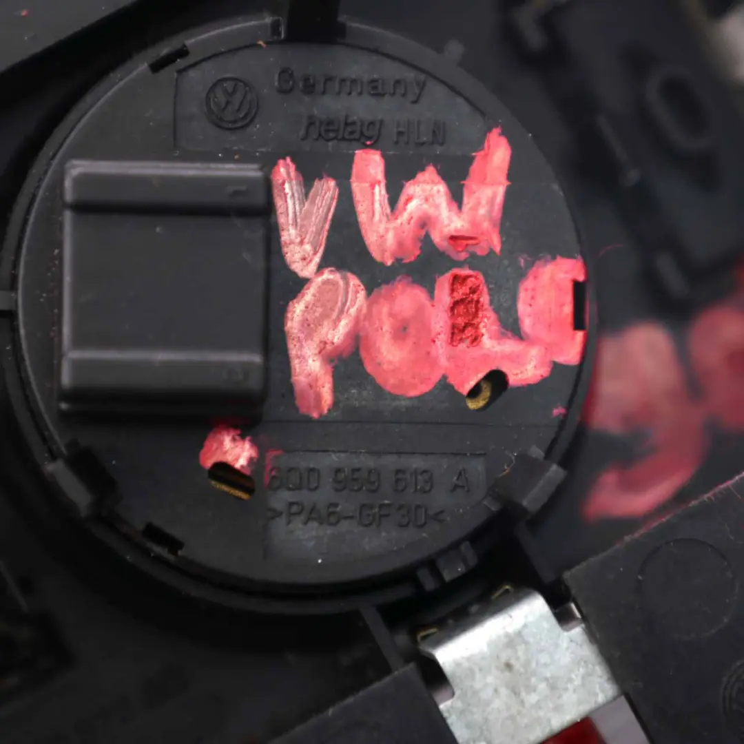 Dachleuchte vorne Leselampe Innenverkleidung Grau für Volkswagen Polo 4 9N mit Teilenummer 6Q0947105 Volkswagen Polo 4 9N Dachleuchte vorne Leselampe Innenverkleidung Grau - SKU 6Q0947105 - Teilenummer 6Q0947105