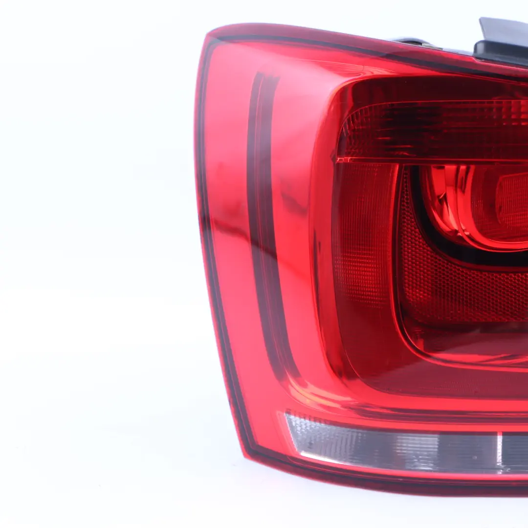Lampa Tylna Lewa Lewy Tył do VW Volkswagen Polo 6R 5 o numerze 6R0945095P VW Volkswagen Polo 6R 5 Lampa Tylna Lewa Lewy Tył - SKU 6R0945095P - Numer Części 6R0945095P