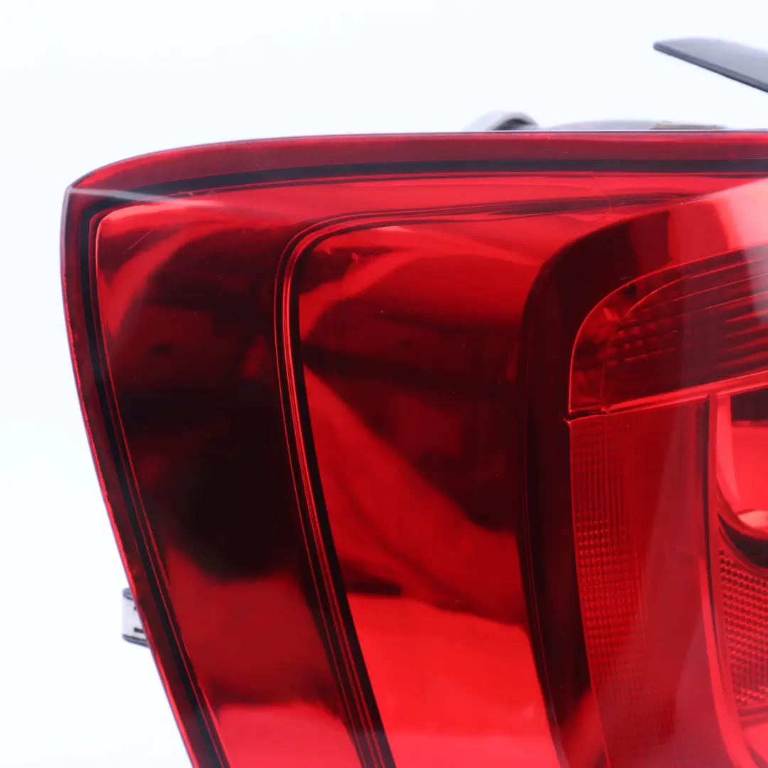 Rücklicht links Lampe Seitenwand für VW Volkswagen Polo 6R 5 mit Teilenummer 6R0945095P VW Volkswagen Polo 6R 5 Rücklicht links Lampe Seitenwand - SKU 6R0945095P - Teilenummer 6R0945095P