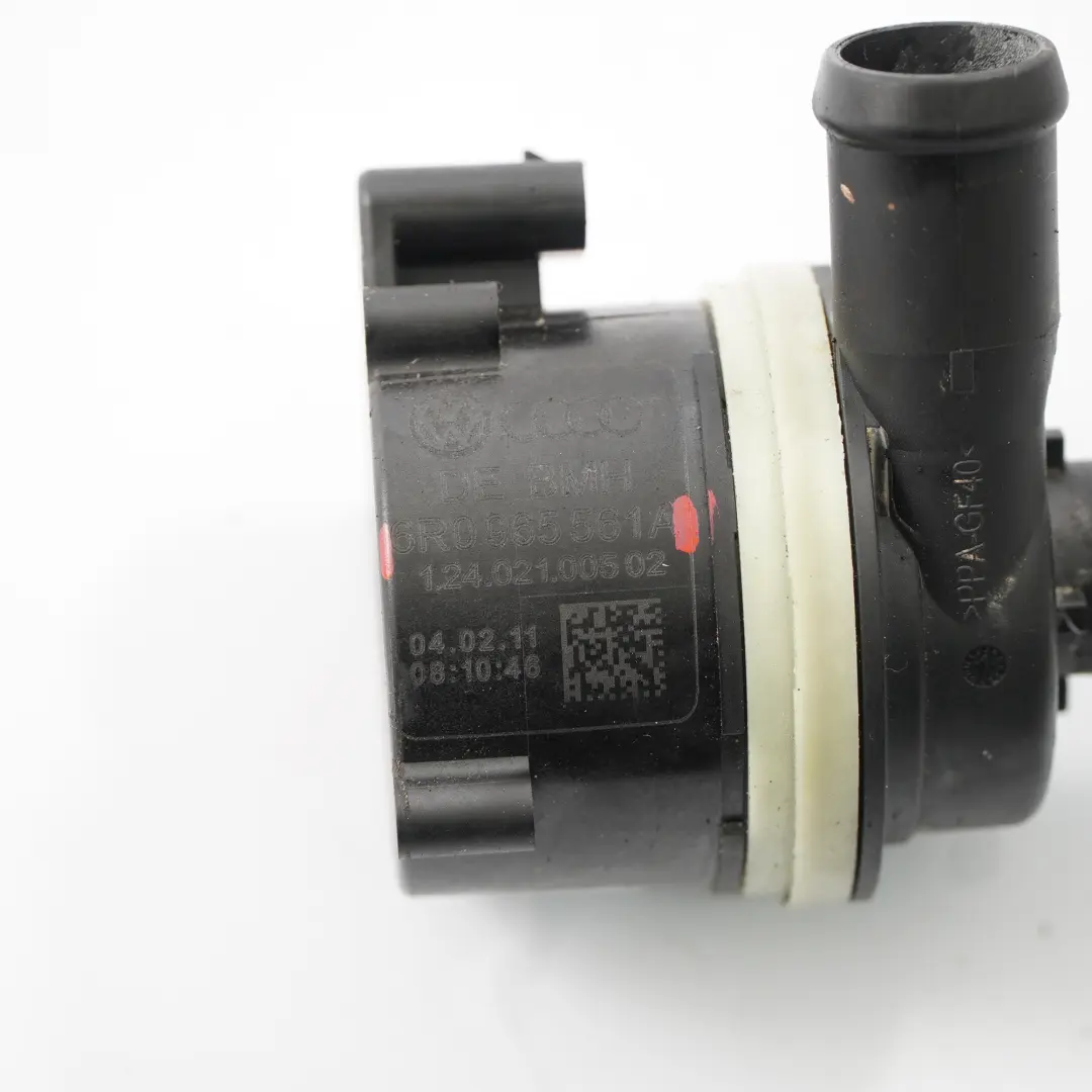VW Golf MK6 TDI Pompe à eau supplémentaire Auxiliaire Refroidissement - SKU 6R0965561A - Numéro de pièce 6R0965561A