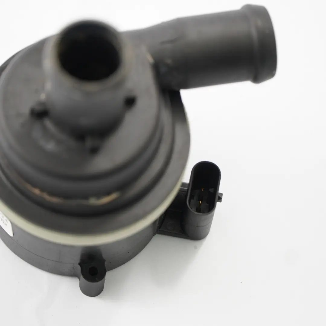 MK6 TDI Hilfselektrische Zusatzwasserpumpe Kühlmittel für VW Golf mit Teilenummer 6R0965561A VW Golf MK6 TDI Hilfselektrische Zusatzwasserpumpe Kühlmittel - SKU 6R0965561A - Teilenummer 6R0965561A