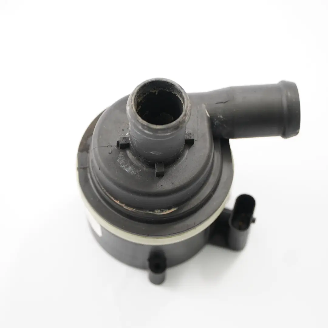 VW Golf MK6 TDI Pompe à eau supplémentaire Auxiliaire Refroidissement - SKU 6R0965561A - Numéro de pièce 6R0965561A