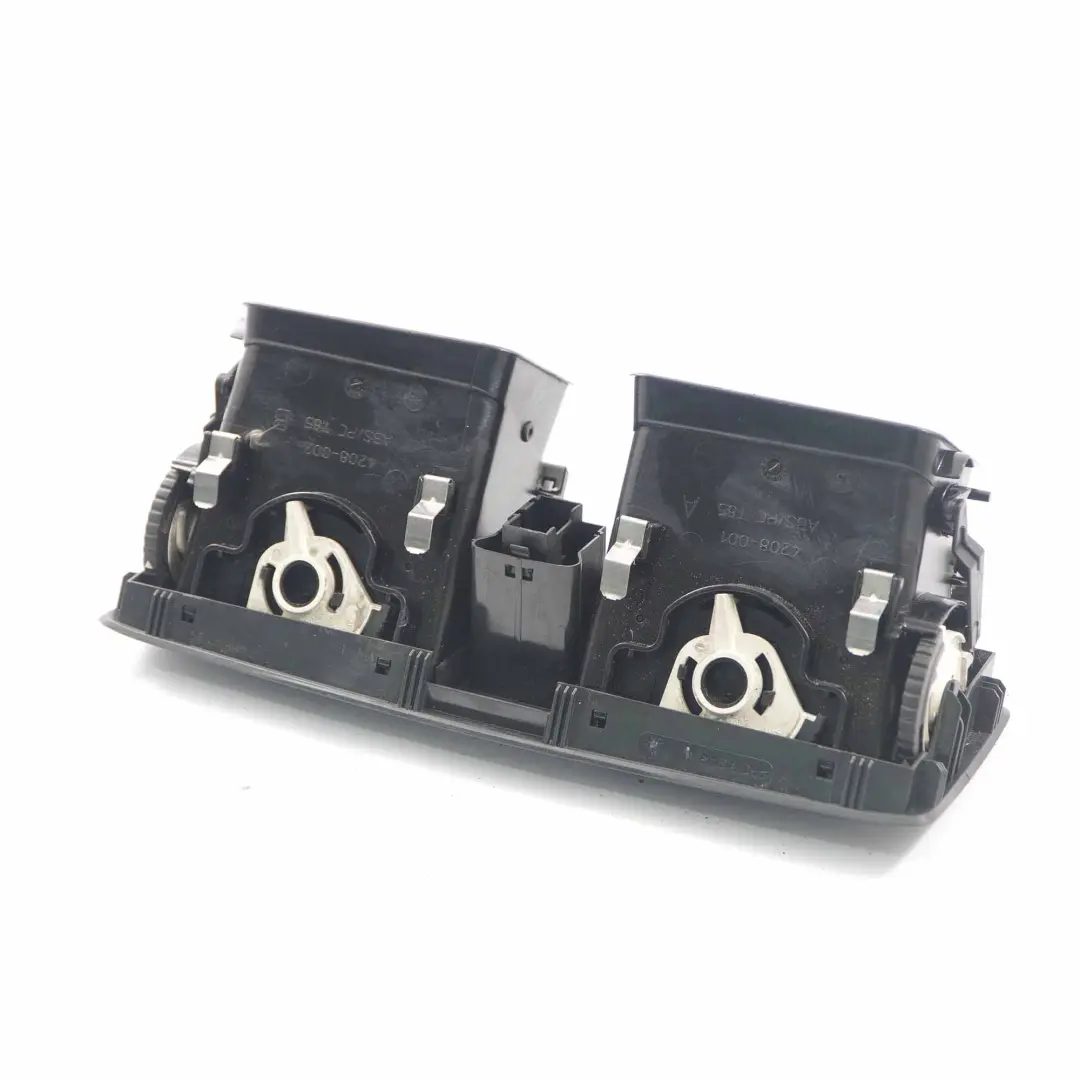 Mk1 Prese d'aria sul cruscotto Interruttore luci emergenza per Skoda Fabia con numero di parte 6Y0820951 Skoda Fabia Mk1 Prese d'aria sul cruscotto Interruttore luci emergenza - SKU 6Y0820951 - Numero di parte 6Y0820951