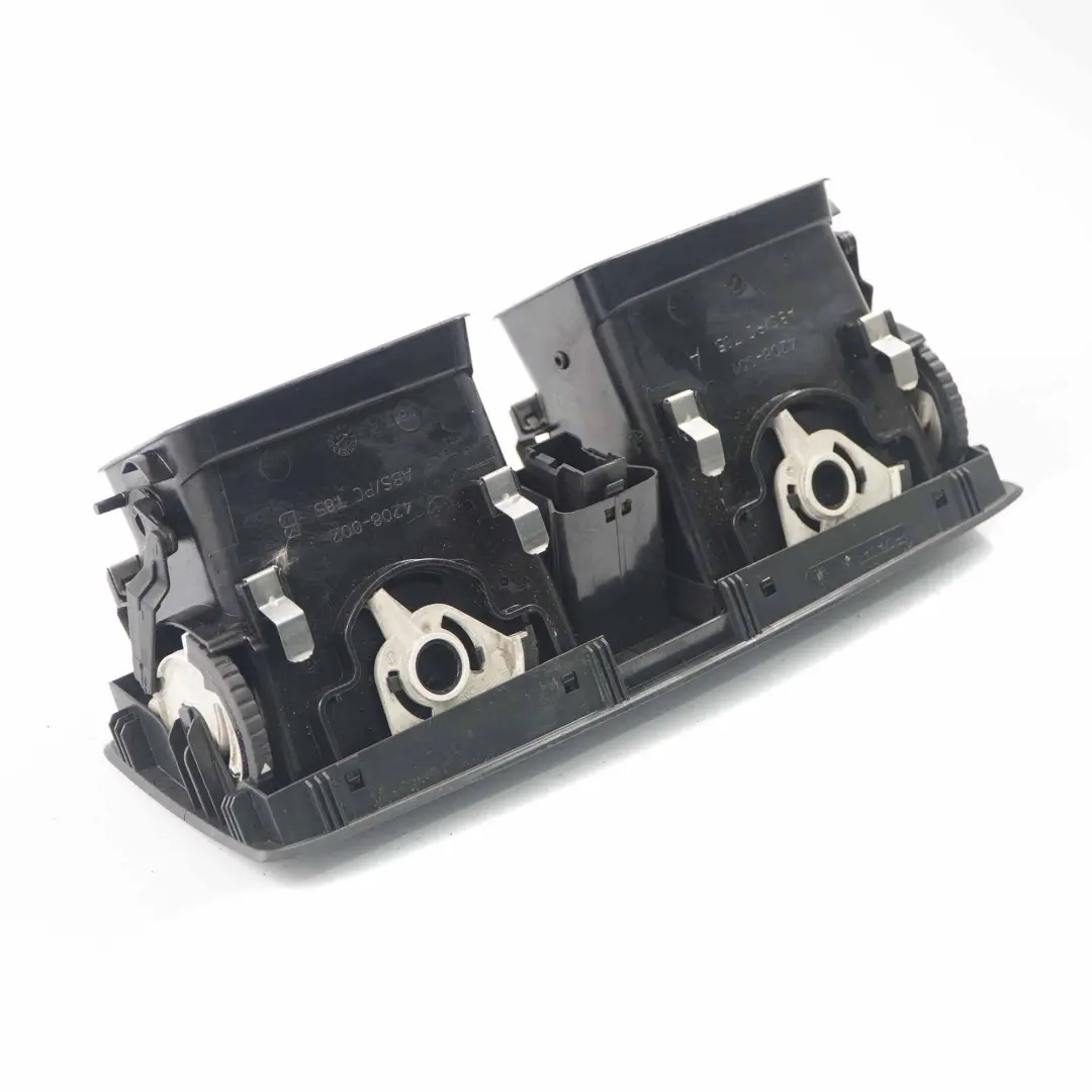 Mk1 Salidas de aire del salpicadero Interruptor luces emergencia para Skoda Fabia con número de pieza 6Y0820951 Skoda Fabia Mk1 Salidas de aire del salpicadero Interruptor luces emergencia - SKU 6Y0820951 - Número de pieza 6Y0820951