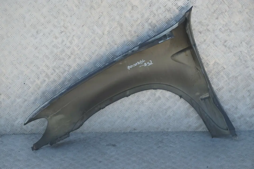 Błotnik prawy przód black saphire do BMW E53 X5 o numerze 7000386 BMW E53 X5 Błotnik prawy przód black saphire - SKU 7000386-BS2 - Numer Części 7000386