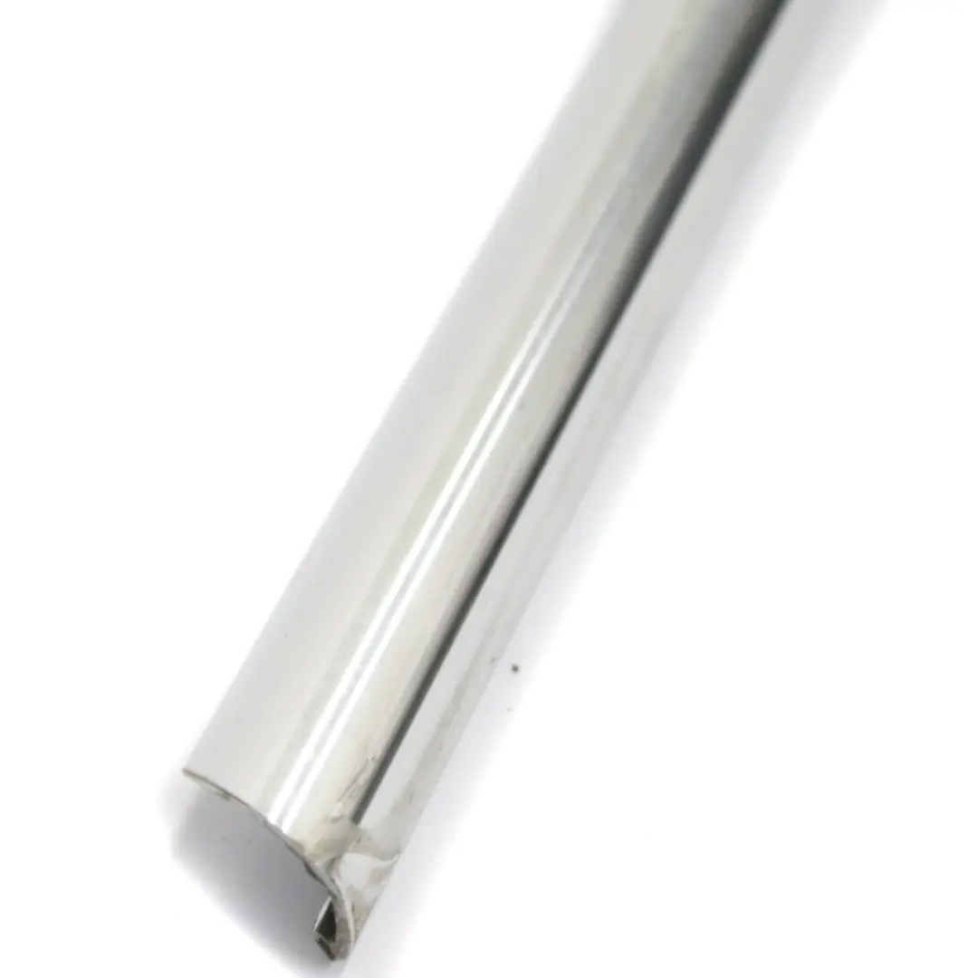 Moulure de Toit Avant Droite Bande Drainage Chromée pour BMW E46 Touring à propos du numéro de pièce 7000514 BMW E46 Touring Moulure de Toit Avant Droite Bande Drainage Chromée - SKU 7000514 - Numéro de pièce 7000514