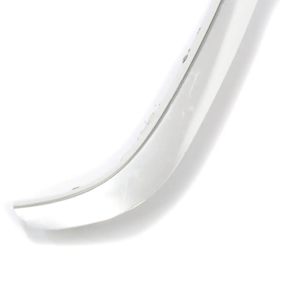 modanatura tetto striscia di drenaggio sinistra posteriore cromo per BMW E46 con numero di parte 7000517 BMW E46 modanatura tetto striscia di drenaggio sinistra posteriore cromo - SKU 7000517 - Numero di parte 7000517