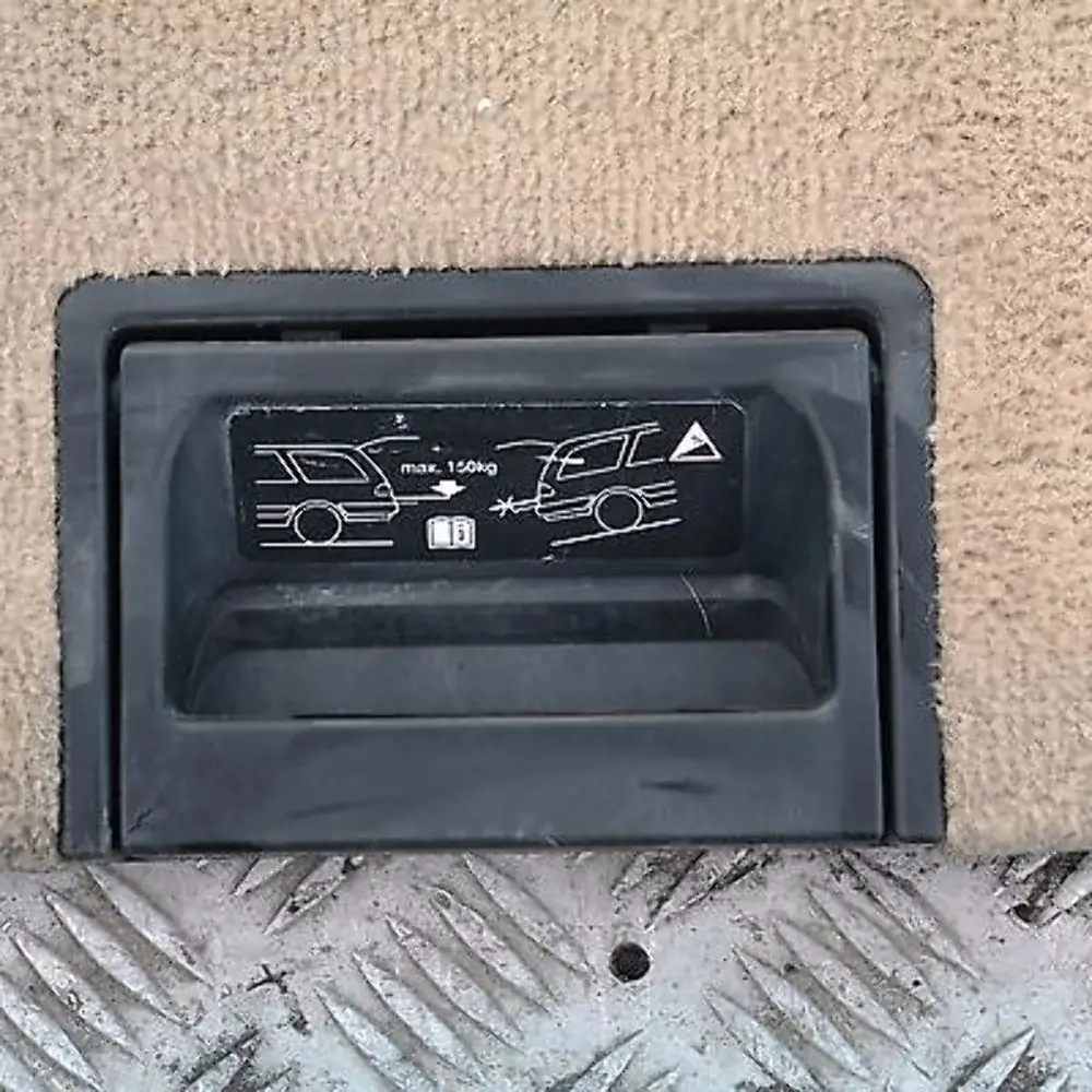 Luggage Compartment Floor Extendable Beige Hellbeige 2 to BMW X5 SERIES E53 with Part number 51477001054 BMW X5 SERIES E53 Luggage Compartment Floor Extendable Beige Hellbeige 2 - SKU 7001054 - Part number 51477001054