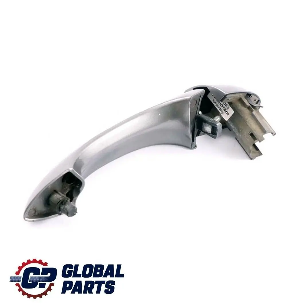 Asidero trasero derecho Sterlinggrau Sterling Grey 472 para BMW E53 con número de pieza 7002312 BMW E53 Asidero trasero derecho Sterlinggrau Sterling Grey 472 - SKU 7002312-STG - Número de pieza 7002312