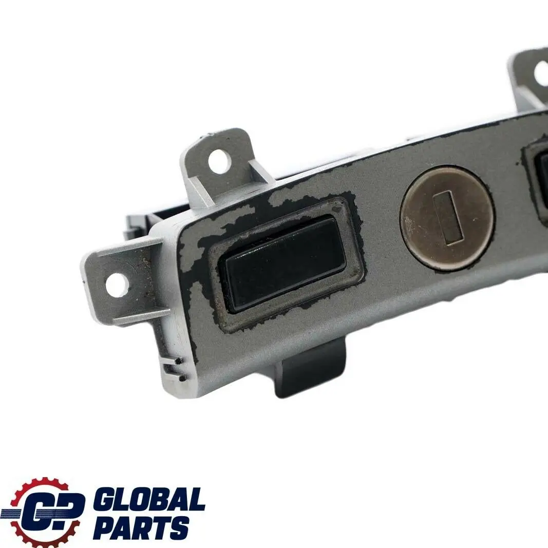 Bloqueo Centro Apoyabrazos Cubiertas Plata Oscuro para BMW E65 E66 E67 con número de pieza 7002397 BMW E65 E66 E67 Bloqueo Centro Apoyabrazos Cubiertas Plata Oscuro - SKU 7002397 - Número de pieza 7002397