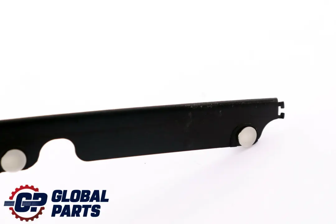 Tapa Pintura Ranura Puerta Trasera Derecha para BMW X5 E53 con número de pieza 7002972 BMW X5 E53 Tapa Pintura Ranura Puerta Trasera Derecha - SKU 7002972 - Número de pieza 7002972