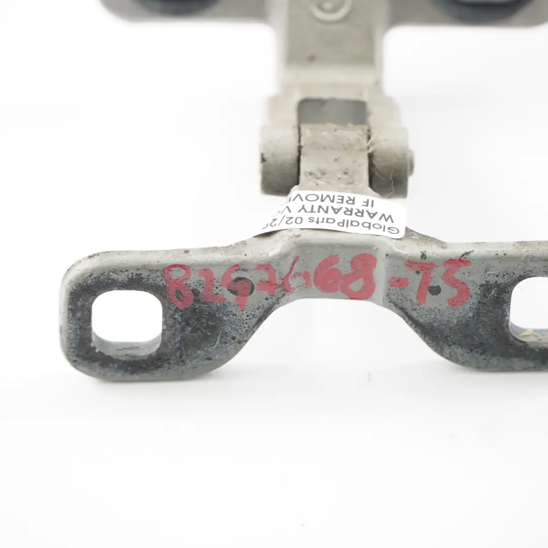 Zawias Klapy Bagażnika Górny Prawy Srebrny 8247668 do BMW X5 E53 o numerze 7006122 BMW X5 E53 Zawias Klapy Bagażnika Górny Prawy Srebrny 8247668 - SKU 7006122-TS - Numer Części 7006122