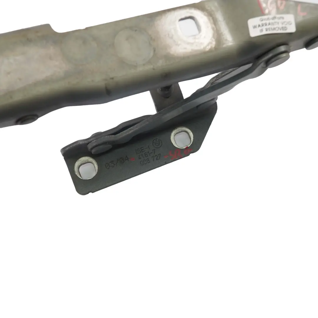 Cardine Lembo Anteriore SX Grigio Argento Metallico A08 per BMW E60 E61 con numero di parte 7008727 BMW E60 E61 Cardine Lembo Anteriore SX Grigio Argento Metallico A08 - SKU 7008727-SBG - Numero di parte 7008727