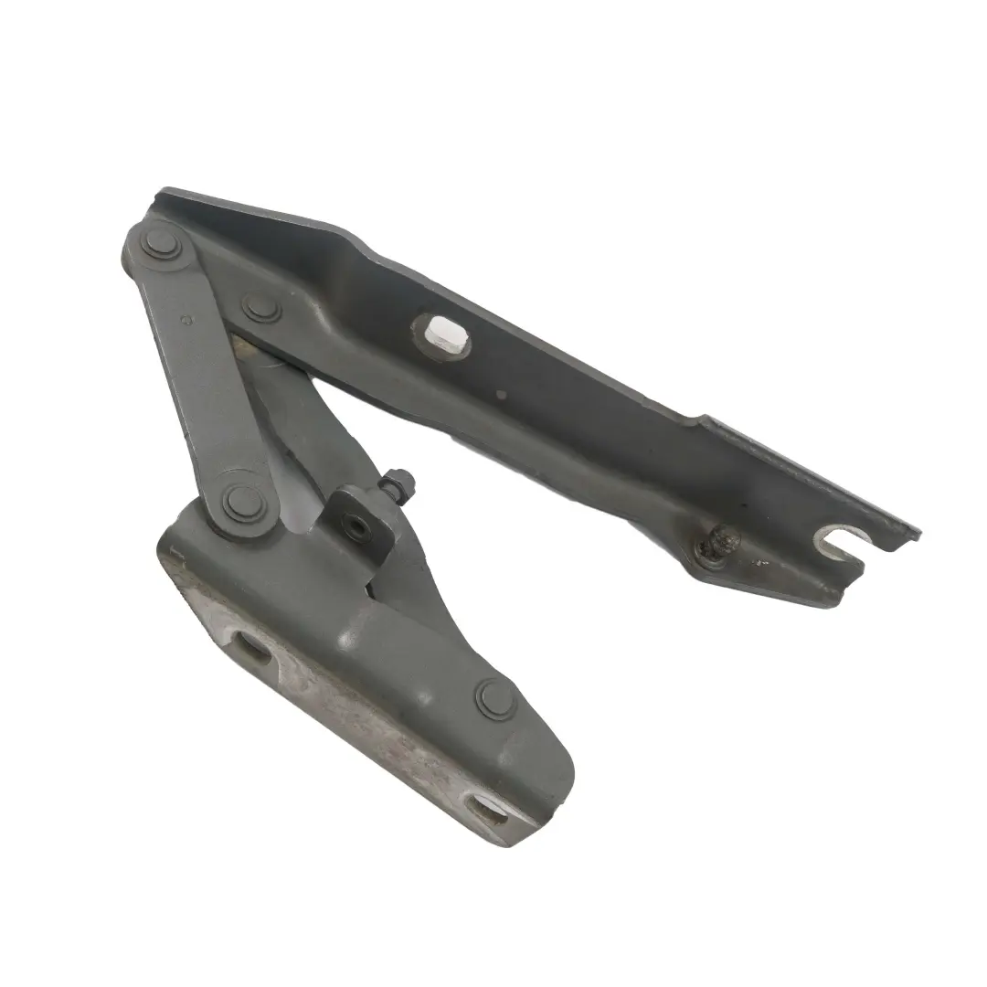 Cardine Lembo Anteriore SX Grigio Argento Metallico A08 per BMW E60 E61 con numero di parte 7008727 BMW E60 E61 Cardine Lembo Anteriore SX Grigio Argento Metallico A08 - SKU 7008727-SBG - Numero di parte 7008727