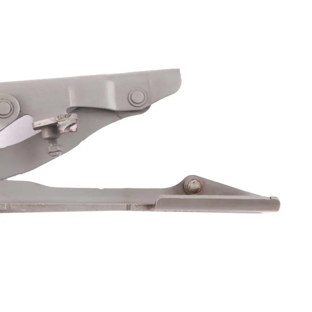 Hood Hinge Right O/S Olivin Olive Metallic - 349 to BMW E60 Engine with Part number 7008728 BMW E60 Engine Hood Hinge Right O/S Olivin Olive Metallic - 349 - SKU 7008728-OLI - Part number 7008728