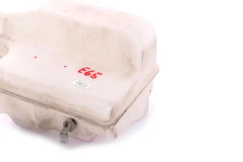 Container De Nettoyage De Pare-Brise Bootle Washer Tank pour BMW E65 E66 E67 LCI à propos du numéro de pièce 7009124 BMW E65 E66 E67 LCI Container De Nettoyage De Pare-Brise Bootle Washer Tank - SKU 7009124 - Numéro de pièce 7009124