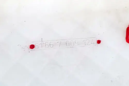 Contenitore Pulizia Parabrezza Bootle Serbatoio Lavavetro per BMW E65 E66 E67 LCI con numero di parte 7009124 BMW E65 E66 E67 LCI Contenitore Pulizia Parabrezza Bootle Serbatoio Lavavetro - SKU 7009124 - Numero di parte 7009124