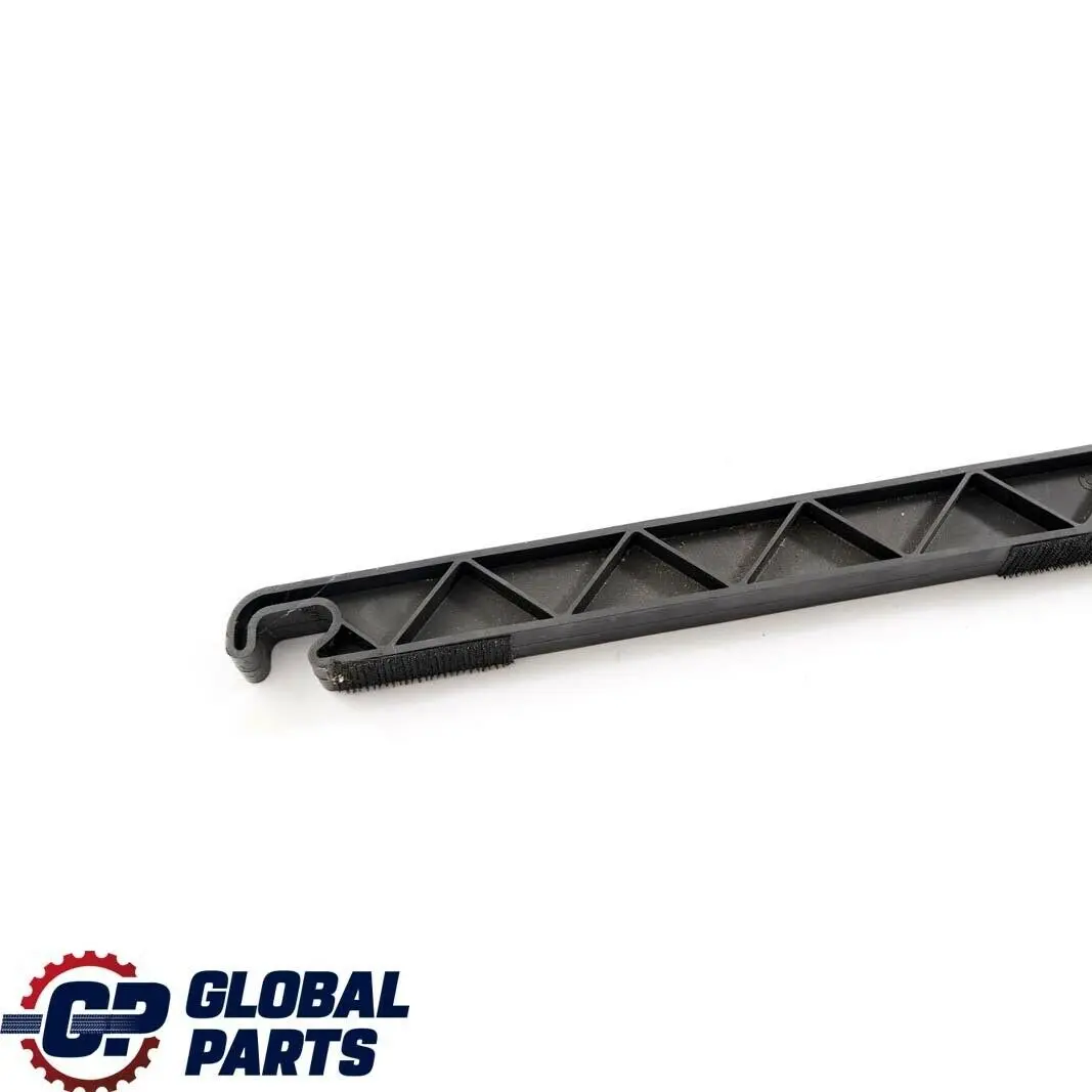 Supporto Portellone Inferiore Nero per BMW X5 E53 con numero di parte 7009683 BMW X5 E53 Supporto Portellone Inferiore Nero - SKU 7009683 - Numero di parte 7009683