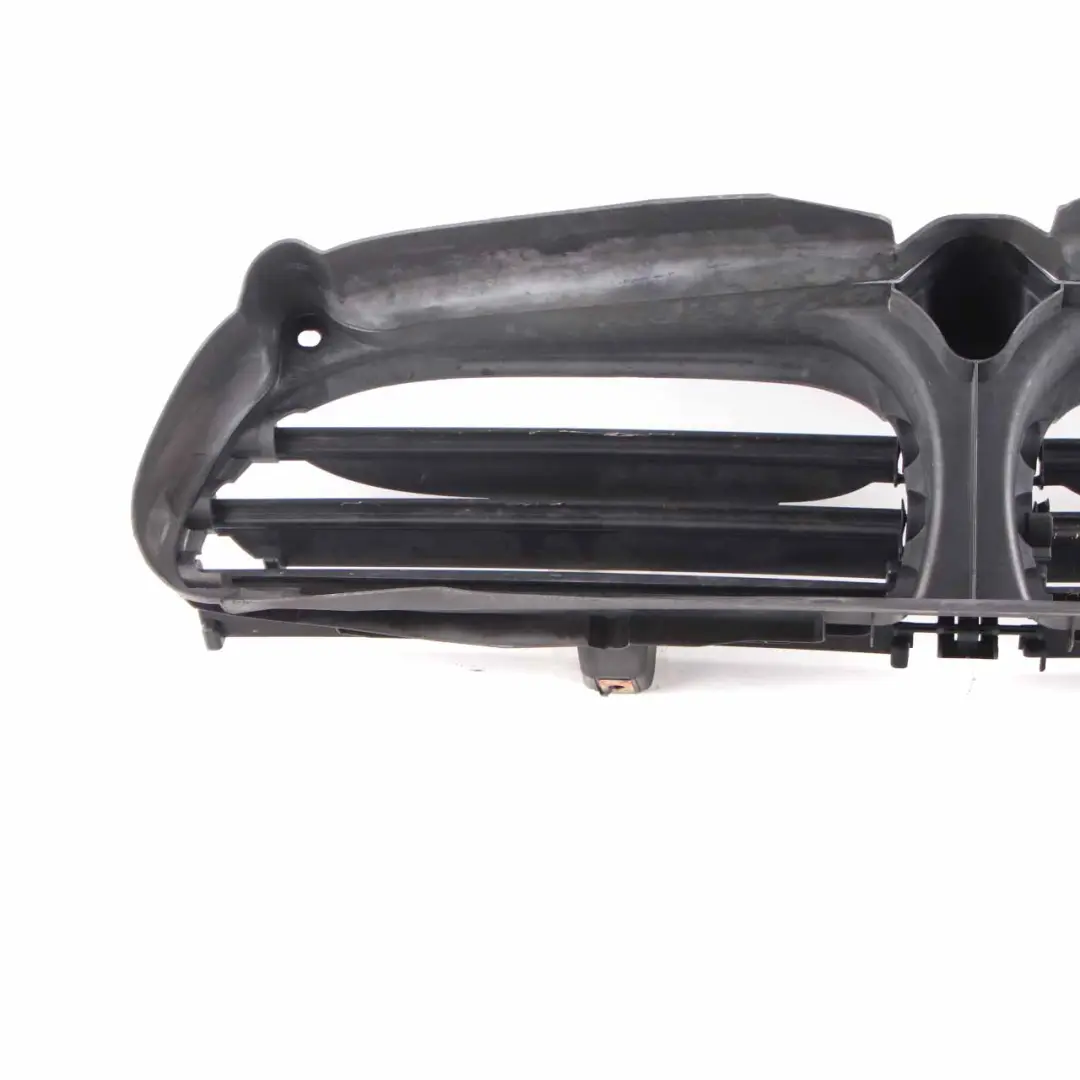 BMW E63 E64 Panneau de clapet avant Conduit d'admission d'air Grille - SKU 7009714 - Numéro de pièce 7009714