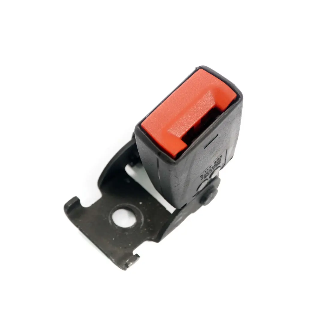 BMW E63 E64 Asiento trasero derecho O / S hebilla inferior del cinturon - SKU 7009830 - Número de pieza 7009830