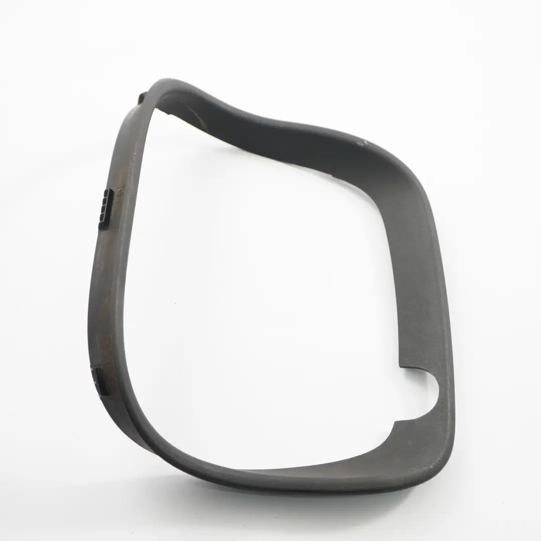 Paraurti posteriore Copertura tubo Rivestimenti Sinistra per BMW X5 E53 con numero di parte 7010123 BMW X5 E53 Paraurti posteriore Copertura tubo Rivestimenti Sinistra - SKU 7010123 - Numero di parte 7010123