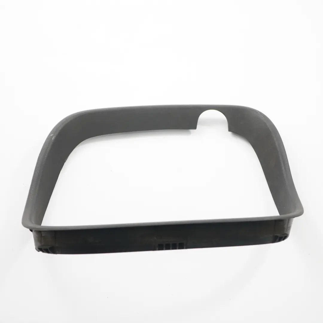 BMW X5 E53 Parachoques Trasero Tubo de Escape Cubierta Izquierda - SKU 7010123 - Número de pieza 7010123