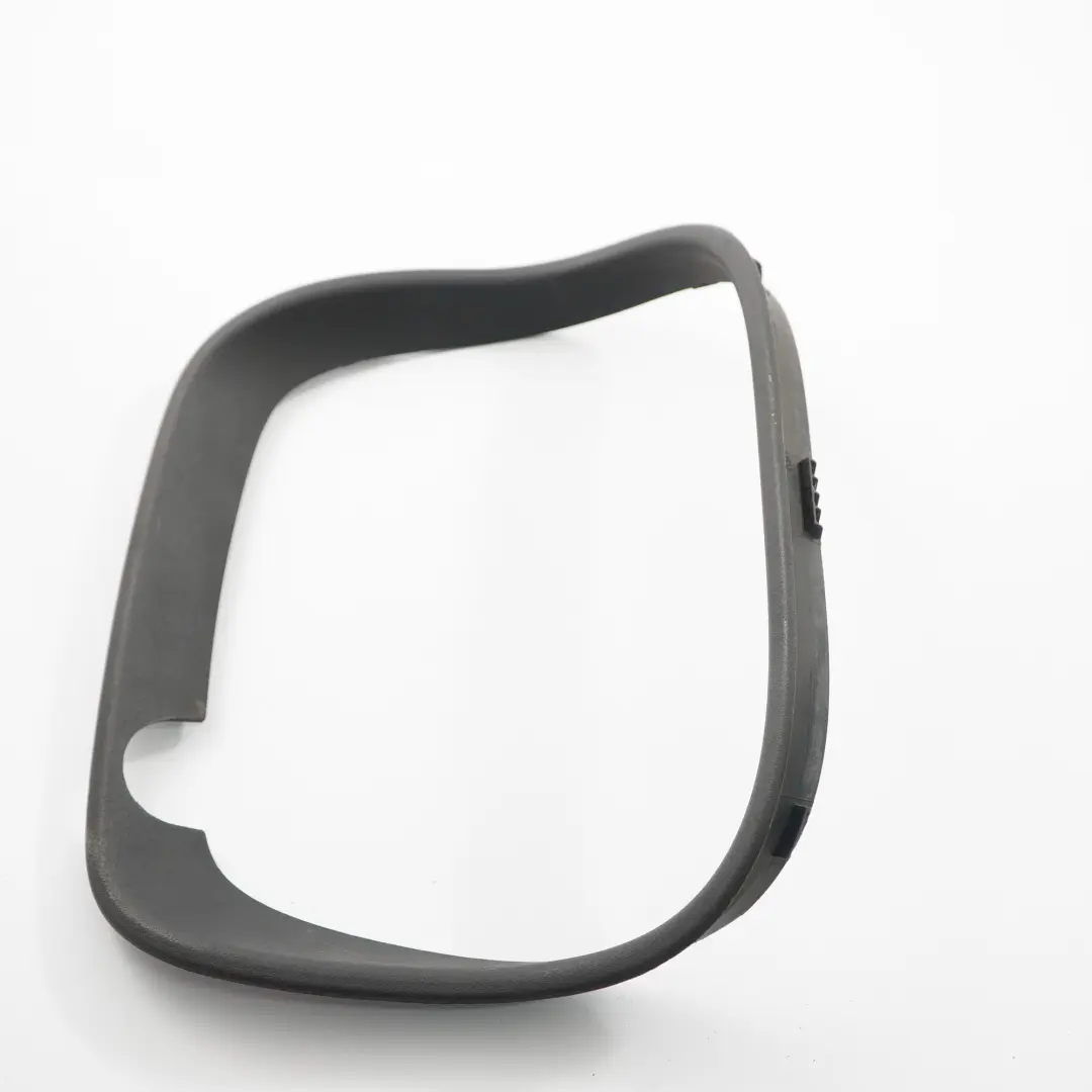 BMW X5 E53 Parachoques Trasero Tubo de Escape Cubierta Derecha - SKU 7010124 - Número de pieza 7010124