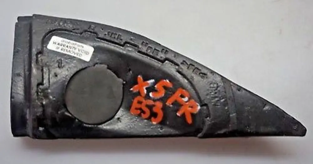 Uszczelka Pianka Trójkąt Drzwi Prawy Przód do BMW X5 E53 o numerze 7011208 BMW X5 E53 Uszczelka Pianka Trójkąt Drzwi Prawy Przód - SKU 7011208 - Numer Części 7011208